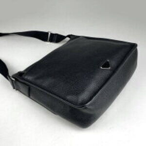 Prada Nero Shoulder leather Black logo Bag messenger